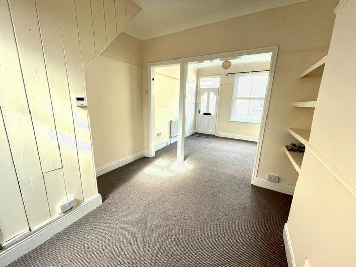 2 Bedroom Terraced House To Rent In Sharp Street, Hull, HU5