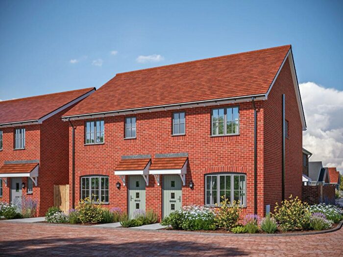 2 Bedroom Semi-Detached House For Sale In Ringwood Road, Alderholt, Fordingbridge, SP6