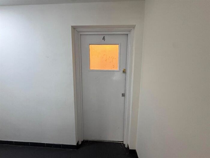 1 Bedroom Apartment To Rent In Victoria Road, Romford, RM1