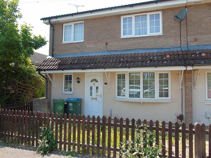 2 Bedroom Terraced House To Rent In Lavender Close, Aylesbury, HP21