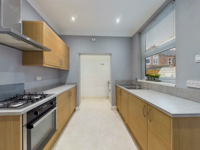 2 Bedroom Terraced House To Rent In Blenheim Street, HU5