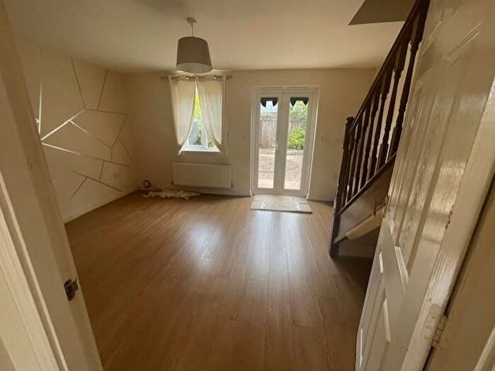 2 Bedroom End Of Terrace House To Rent In Kingsbere Lane, Shaftesbury, SP7