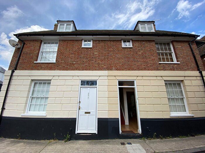 2 Bedroom House To Rent In Hawks Lane, Canterbury Ref -, CT1