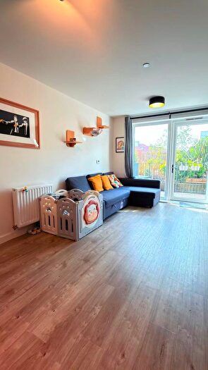 1 Bedroom Flat For Sale In Carpenter House, Hayes, UB3