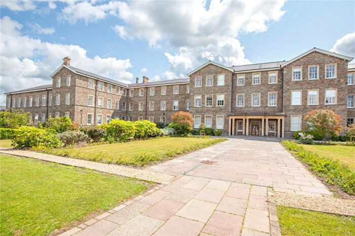 3 Bedroom Apartment For Sale In Dirac Road, Bristol, BS7