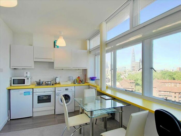 Studio To Rent In Newington Causeway, Elephant And Castle, London, SE1