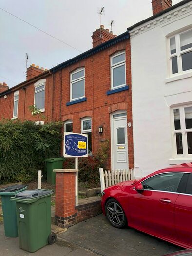 3 Bedroom Terraced House To Rent In 23 Chestnut Road, Leicester LE3