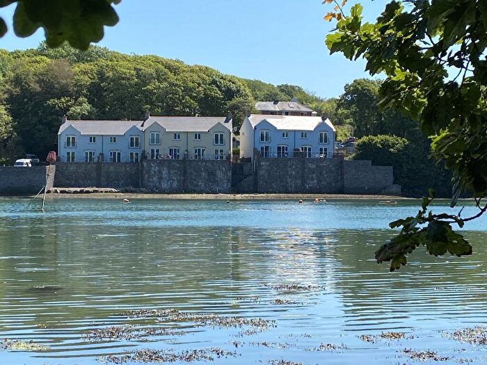 3 Bedroom Terraced House For Sale In Castle Hall Road, Blackbridge, Milford Haven, Pembrokeshire, SA73