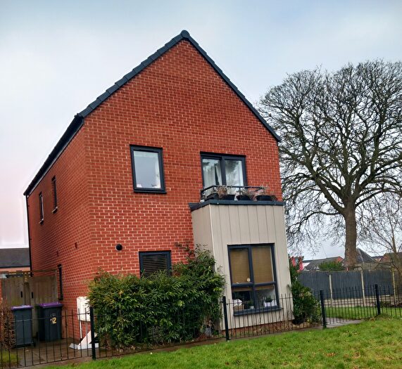 3 Bedroom Detached House To Rent In Hollybush Road, Telford, TF7