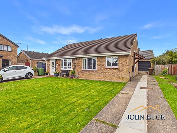 2 Bedroom Bungalow For Sale In Lytham Close, Washington, NE37