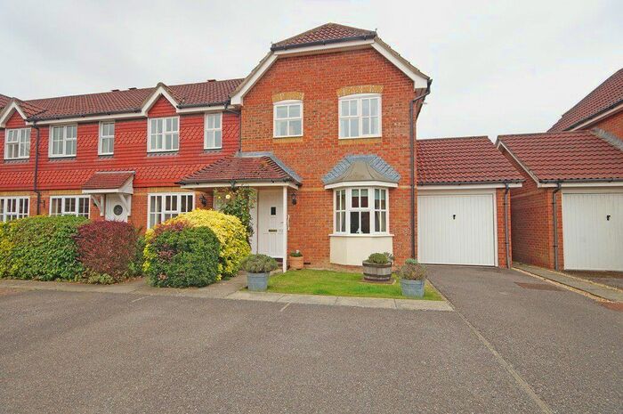 2 Bedroom Terraced House To Rent In Ropeland Way, Horsham, RH12