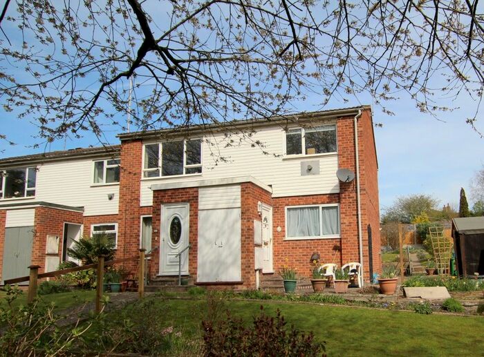 2 Bedroom Maisonette To Rent In Sadler Close, Colchester, CO2