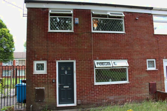 3 Bedroom End Of Terrace House To Rent In Otley Close, Chadderton, Oldham, Greater Manchester, OL9