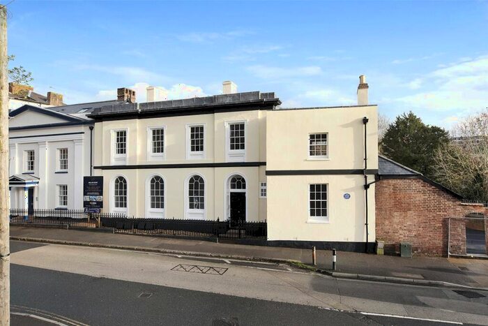 2 Bedroom Apartment To Rent In Exeter, Devon, EX4