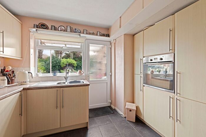 2 Bedroom Detached Bungalow For Sale In Amberley Crescent, Boston, PE21