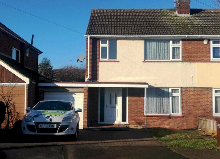 3 Bedroom Semi-Detached House To Rent In Deerhurst, Benfleet, SS7