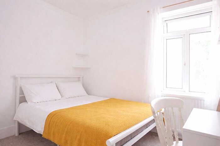 2 Bedroom Flat To Rent In Bear Road, Brighton, BN2