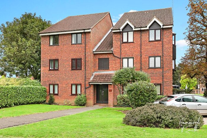 1 Bedroom Flat To Rent In Wellington Road, North Weald, CM16