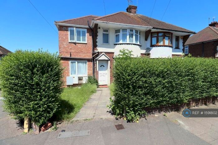 1 Bedroom Flat To Rent In Roman Road, Luton, LU4