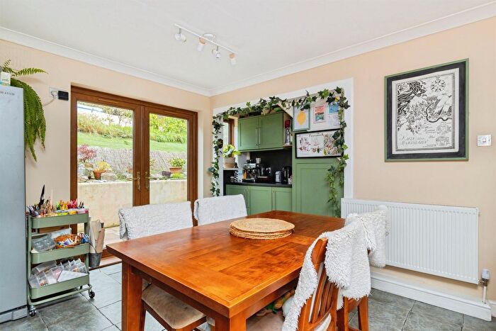 3 Bedroom Semi-Detached House For Sale In Foxhole Road, Paignton, TQ3