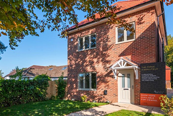 3 Bedroom Detached House For Sale In - Weatherhill Road, Smallfield, Horley, RH6