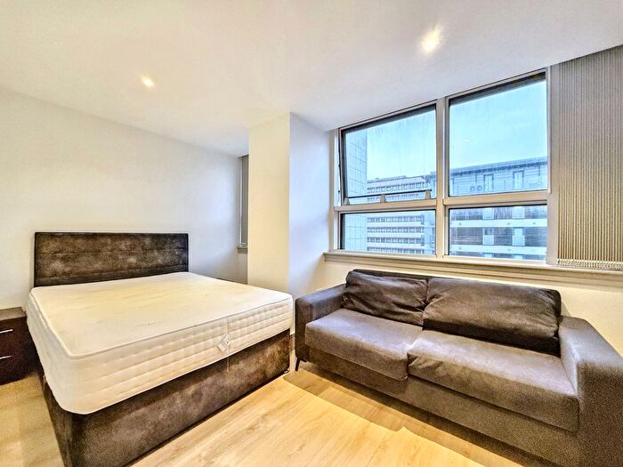 Studio To Rent In Mercantile House, Uxbridge, Greater London, UB8