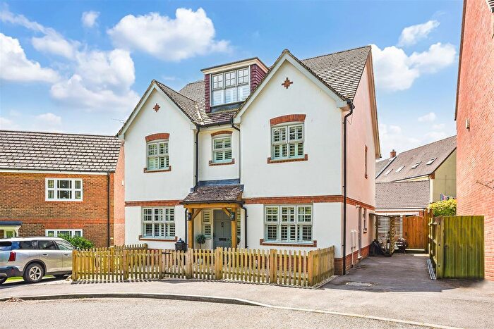 5 Bedroom Property For Sale In Montgomery Road, Enham Alamein, Andover, SP11