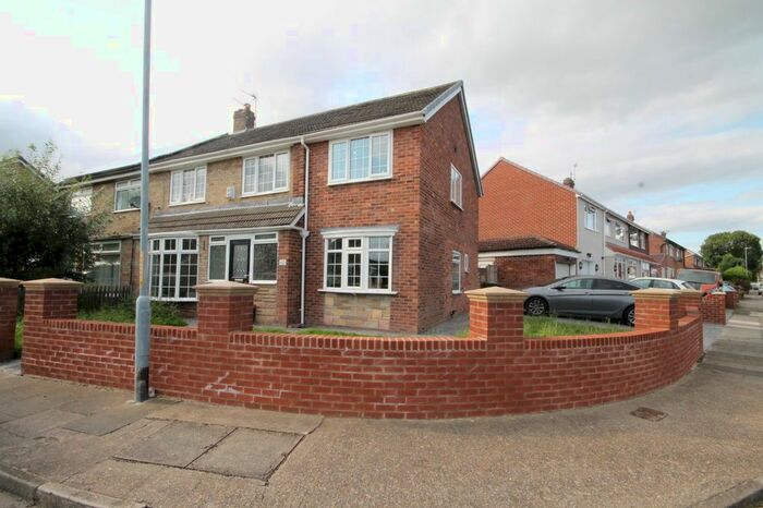 4 Bedroom Semi-Detached House To Rent In Grosvenor Road, Billingham, Durham, TS22