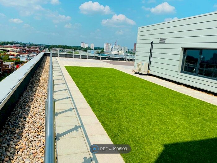 2 Bedroom Flat To Rent In Middlewood Plaza, Salford, M5