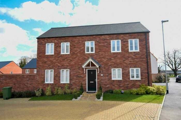4 Bedroom Detached House To Rent In Sulgrave Way, Wellingborough, NN8
