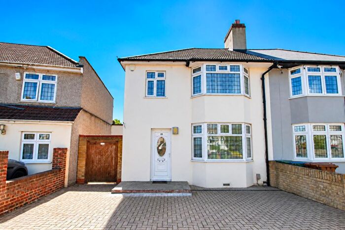3 Bedroom Semi-Detached House To Rent In Madison Crescent, Bexleyheath, DA7