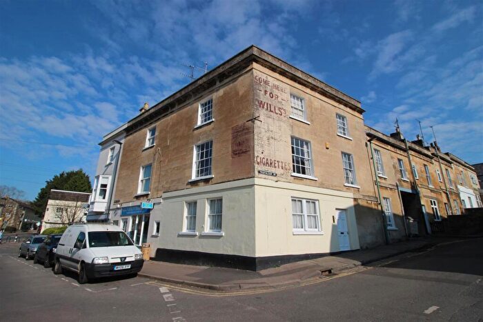 4 Bedroom House To Rent In Trafalgar Road, Bath, BA1