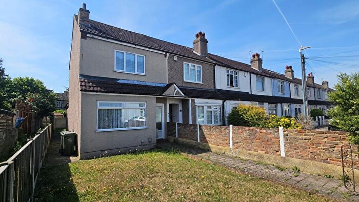 2 Bedroom House To Rent In Bath Road, Dartford, DA1