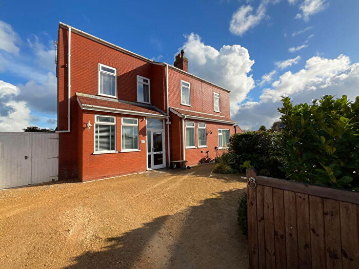 3 Bedroom Semi Detached House For Sale In Kew Road, Birkdale, Southport, PR8