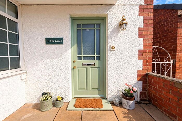 3 Bedroom End Of Terrace House For Sale In The Green, Aycliffe, Newton Aycliffe, DL5