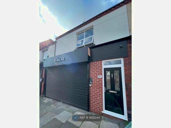 2 Bedroom Flat To Rent In Peel House Lane, Widnes, WA8