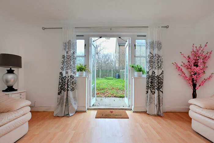 4 Bedroom Terraced House To Rent In Lee Conservancy Road, Hackney, E9