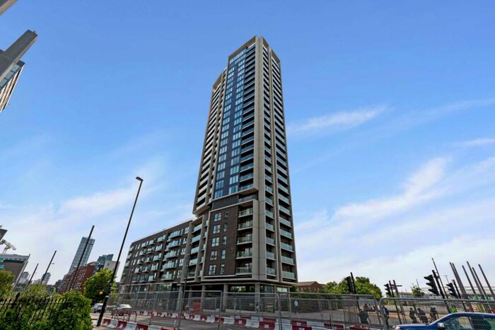 2 Bedroom Flat To Rent In High Street, Stratford, E15
