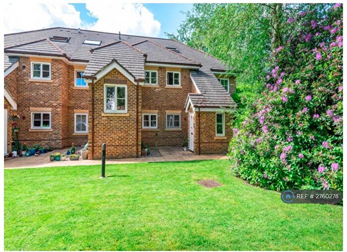 2 Bedroom Flat To Rent In Tides End Court, Camberley, GU15