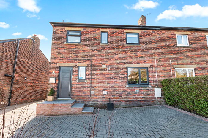 3 Bedroom Semi-Detached House For Sale In Wellthorne Avenue, Ingbirchworth, S36