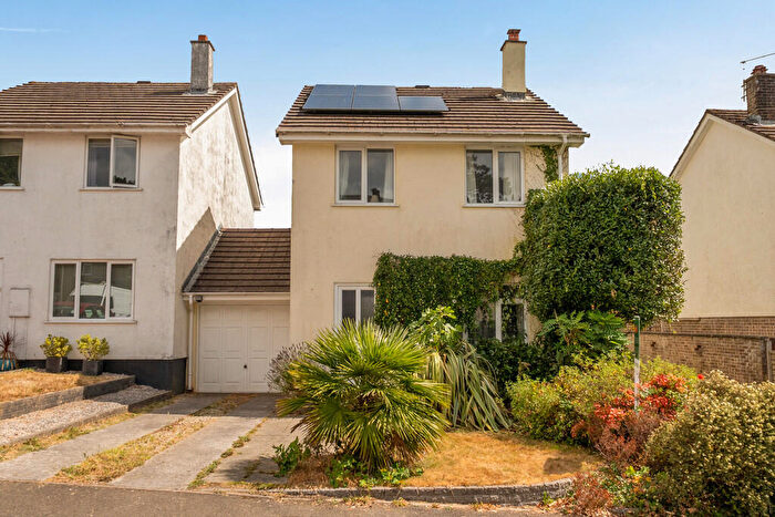 3 Bedroom Link Detached House For Sale In Ash Grove, Ivybridge, PL21