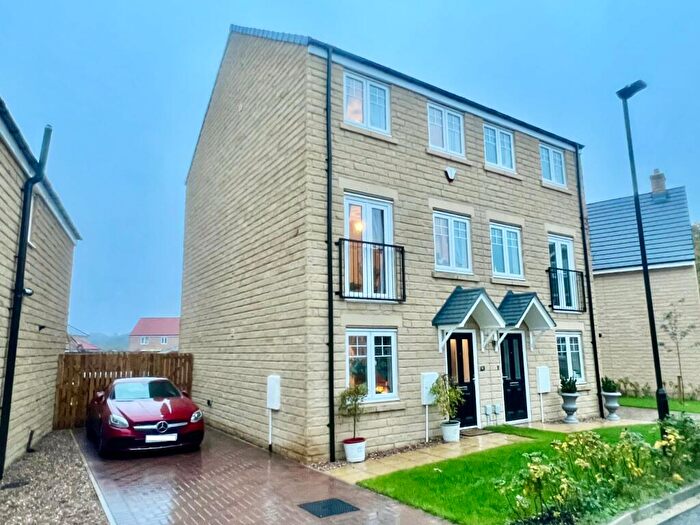 3 Bedroom Semi-Detached House For Sale In Beckwithshaw, Harrogate, Duncombe Grove, HG3