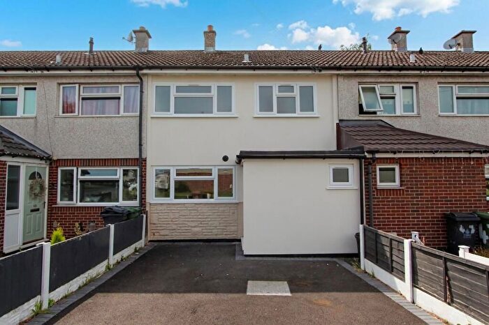 3 Bedroom Terraced House For Sale In Shannon Drive, Brownhills, Walsall, WS8