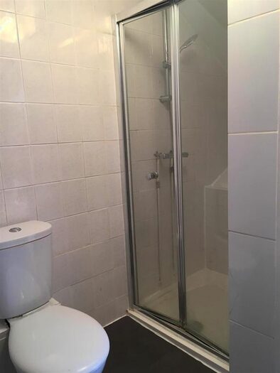 2 Bedroom Flat To Rent In Mercers Road, London, N19