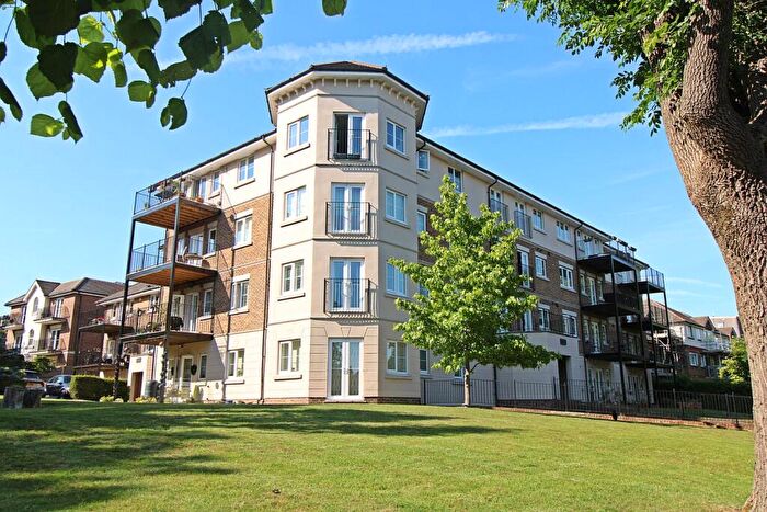 2 Bedroom Flat For Sale In Westmoreland Road, Bromley, BR2