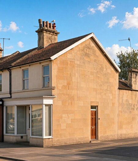 5 Bedroom House To Rent In Lower Bristol Road, Bath, BA2