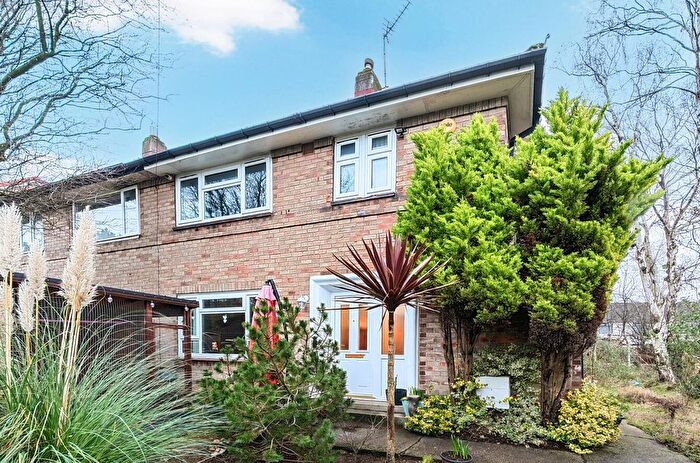 2 Bedroom Semi-Detached House For Sale In Parkstone Green, West Park, LS16