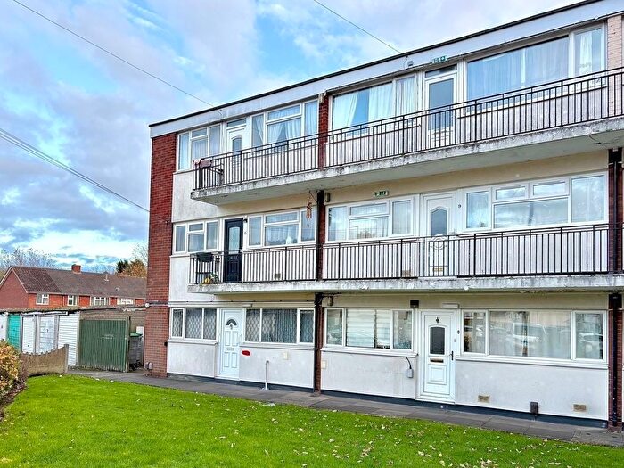 2 Bedroom Flat For Sale In Apartment, Grafton House, Olive Avenue, Parkfields, Wolverhampton, WV4