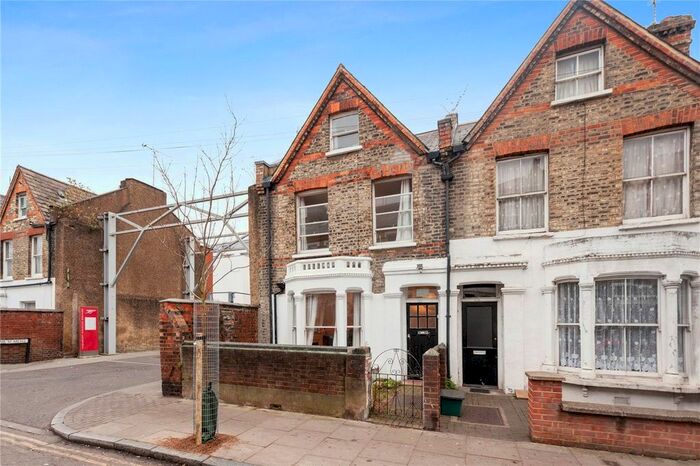 5 Bedroom Terraced House To Rent In Gillespie Road, London N5