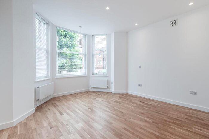 Studio To Rent In Fordwych Road, NW2